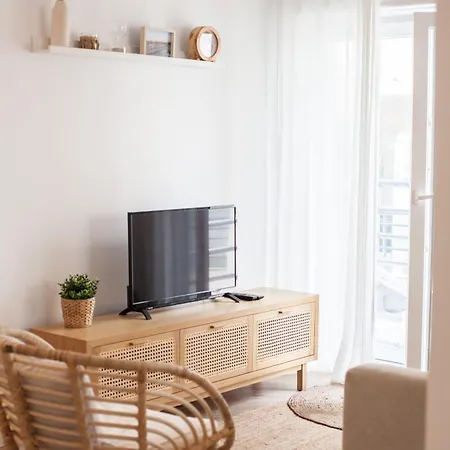 Flh Caparica By The Sea With Balcony Apartment *